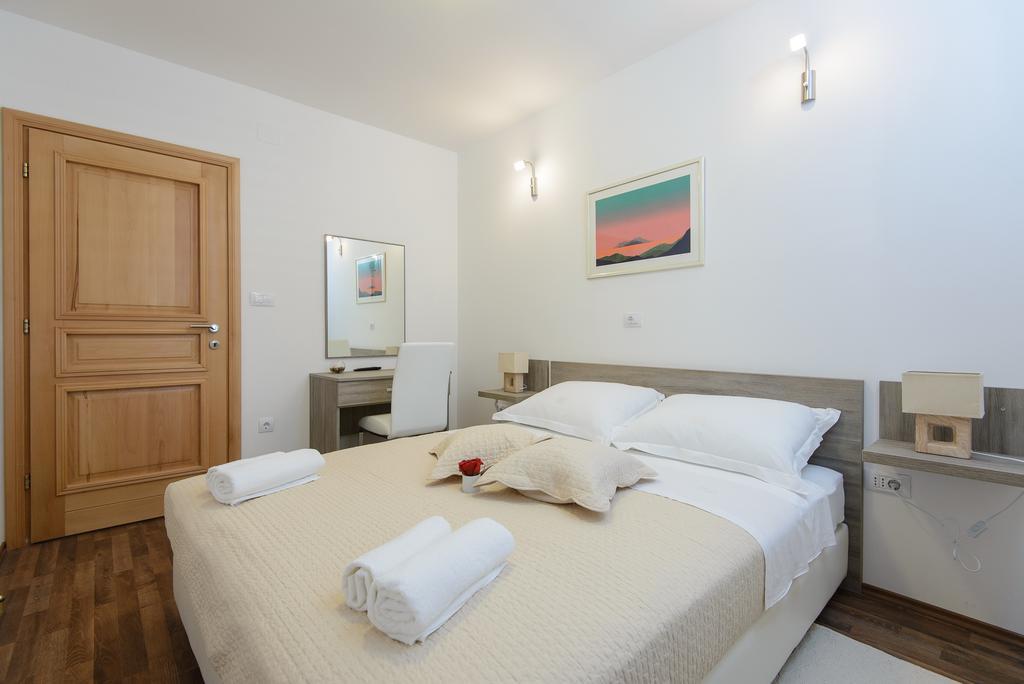 Apartment Violeta 1 With Private Terrace دوبروفينك الغرفة الصورة